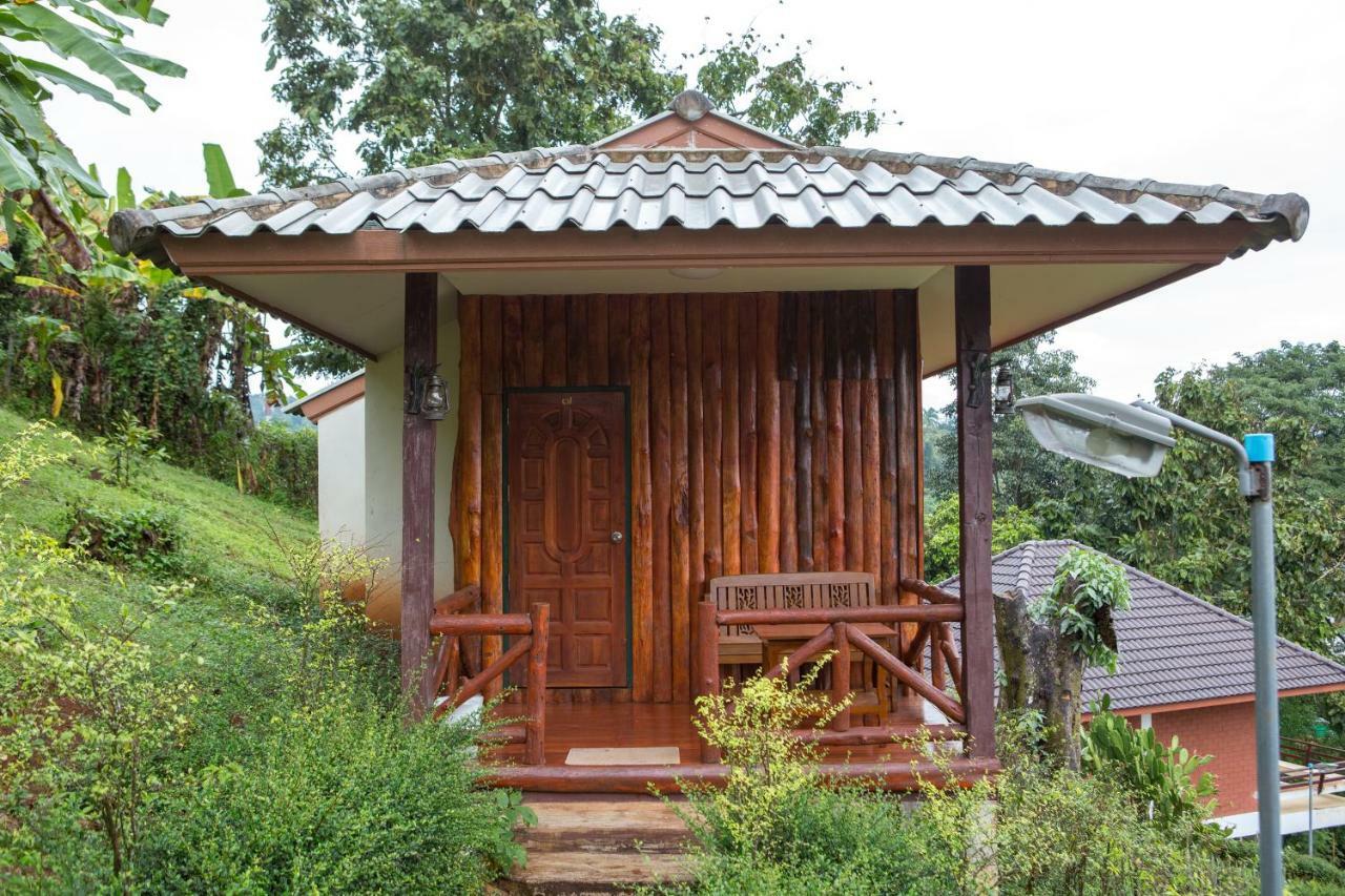 Saen Kam Resort Чиангмай Екстериор снимка