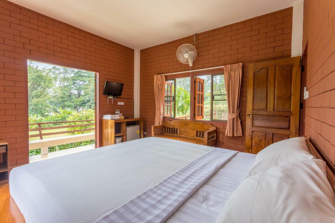 Saen Kam Resort Чиангмай Екстериор снимка